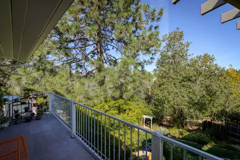 660 Overhill Dr, Redding, CA 96001 photo 54