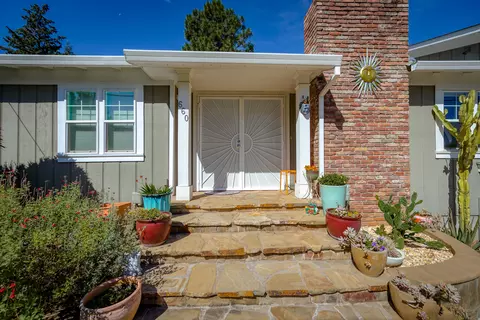 660 Overhill Dr, Redding, CA 96001 photo 4