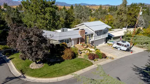 660 Overhill Dr, Redding, CA 96001 photo 102