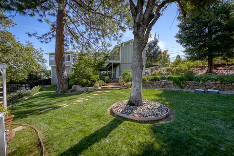 660 Overhill Dr, Redding, CA 96001 photo 88
