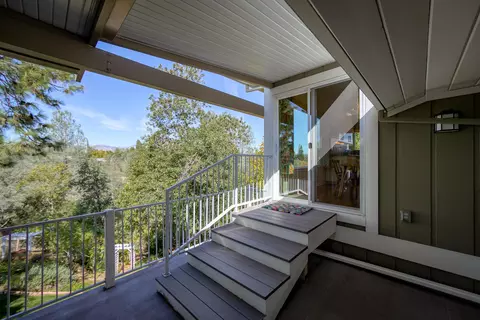 660 Overhill Dr, Redding, CA 96001 photo 51