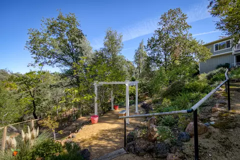 660 Overhill Dr, Redding, CA 96001 photo 93