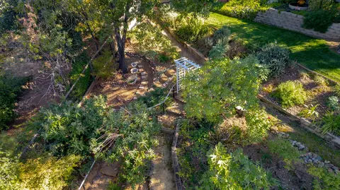 660 Overhill Dr, Redding, CA 96001 photo 108