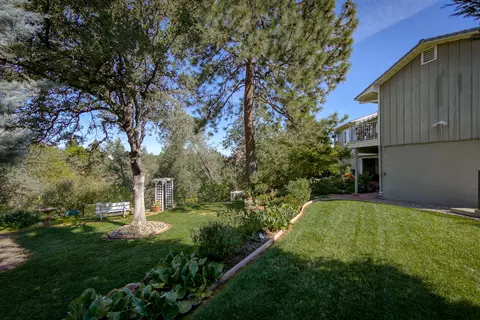 660 Overhill Dr, Redding, CA 96001 photo 85