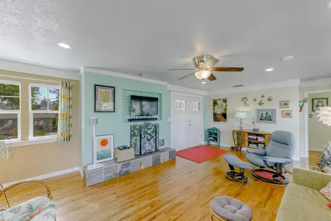 660 Overhill Dr, Redding, CA 96001 photo 49