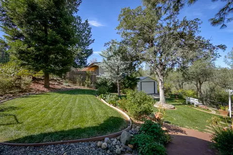 660 Overhill Dr, Redding, CA 96001 photo 83