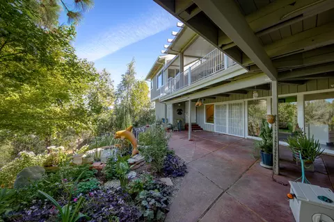 660 Overhill Dr, Redding, CA 96001 photo 78