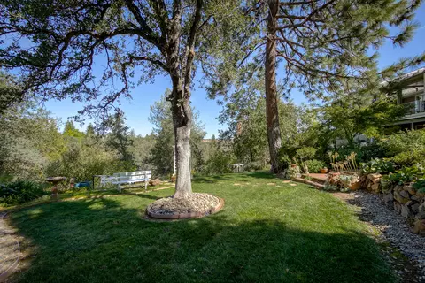 660 Overhill Dr, Redding, CA 96001 photo 86