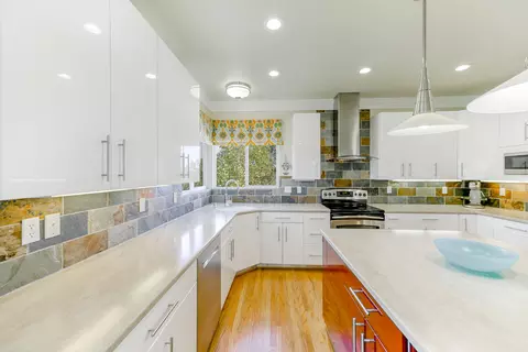 660 Overhill Dr, Redding, CA 96001 photo 35