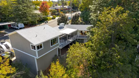 660 Overhill Dr, Redding, CA 96001 photo 110