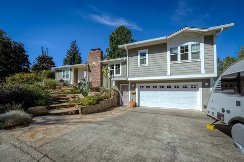 660 Overhill Dr, Redding, CA 96001 photo 9