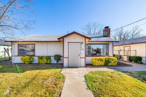 2627 Albert Rd, Anderson, CA 96007 photo 1