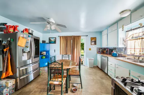 2627 Albert Rd, Anderson, CA 96007 photo 9