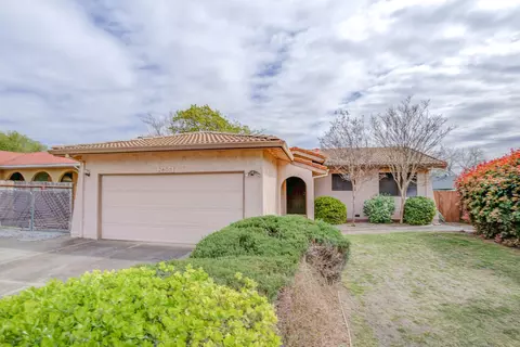 2605 Rainbow Ln, Redding, CA 96002 photo 1