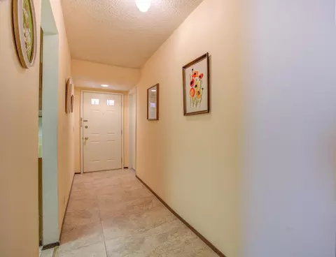 2605 Rainbow Ln, Redding, CA 96002 photo 17