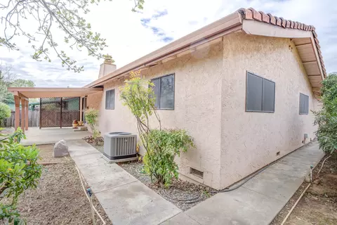 2605 Rainbow Ln, Redding, CA 96002 photo 32