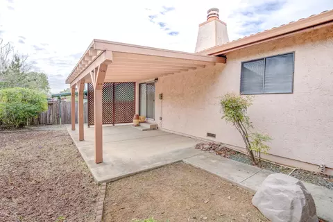 2605 Rainbow Ln, Redding, CA 96002 photo 33