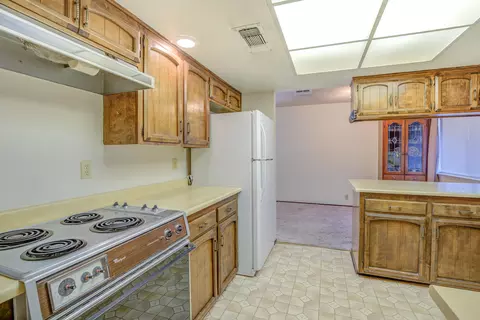 2605 Rainbow Ln, Redding, CA 96002 photo 7