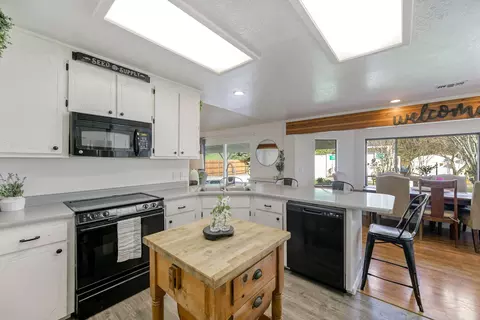 3220 Harlan Dr, Redding, CA 96003 photo 31