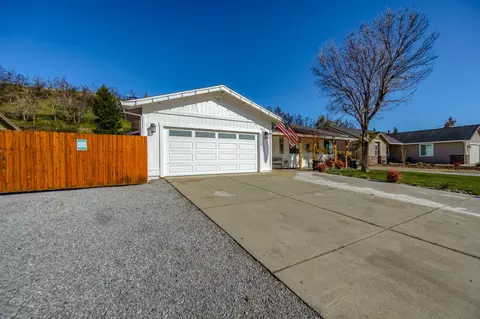 3220 Harlan Dr, Redding, CA 96003 photo 24
