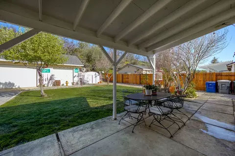 3220 Harlan Dr, Redding, CA 96003 photo 17