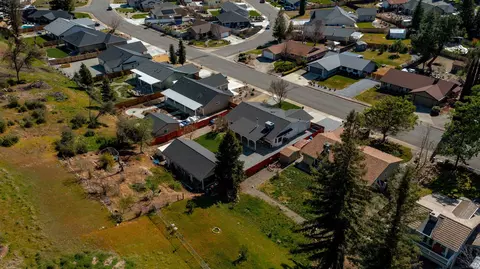 3220 Harlan Dr, Redding, CA 96003 photo 71