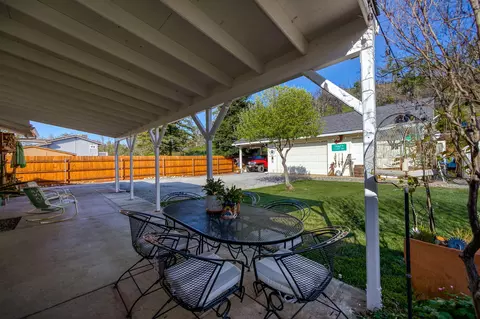 3220 Harlan Dr, Redding, CA 96003 photo 18