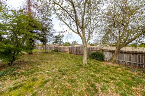 684 Brock Dr, Redding, CA 96003 photo 33