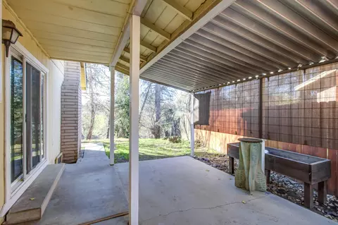 5625 Cascade Dr, Redding, CA 96003 photo 23