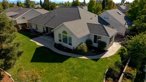 3294 Misty Glen Dr, Redding, CA 96001 photo 5