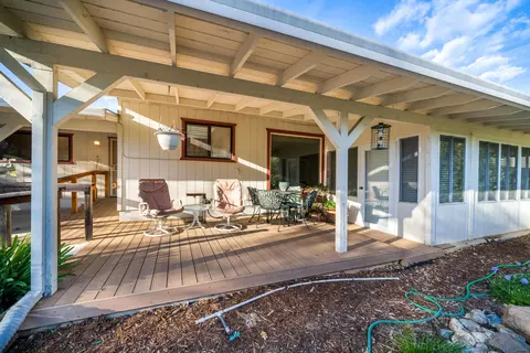 813 Country Oak Dr, Redding, CA 96003 photo 31