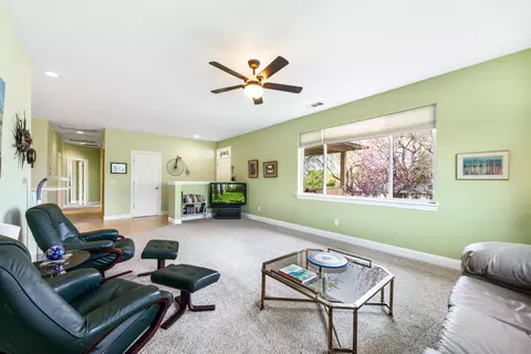 301 Luana Ave, Red Bluff, CA 96080 photo 7