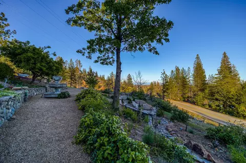 11343 Hidden Forest Trl, Redding, CA 96001 photo 37