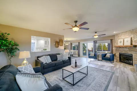 11343 Hidden Forest Trl, Redding, CA 96001 photo 2