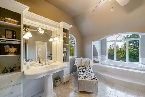 11343 Hidden Forest Trl, Redding, CA 96001 photo 30