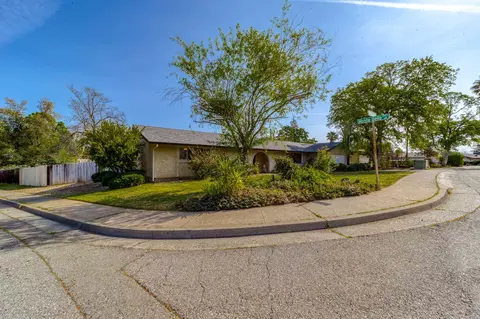 3330 Stratford Ave, Redding, CA 96001 photo 3