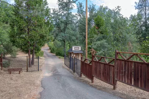 11780 Bay Tree Ln, Redding, CA 96003 photo 48