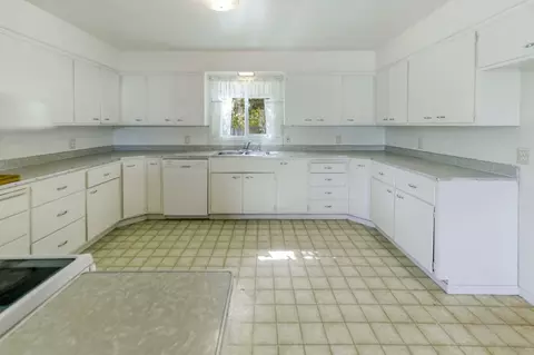 727 Reeds Ave, Red Bluff, CA 96080 photo 27