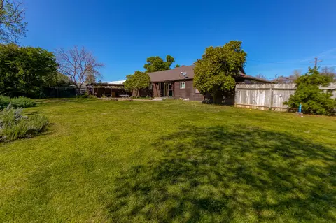 727 Reeds Ave, Red Bluff, CA 96080 photo 4