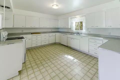 727 Reeds Ave, Red Bluff, CA 96080 photo 28