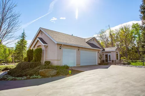 1130 Hope Ln, Redding, CA 96003 photo 3
