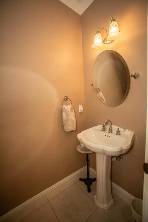 1130 Hope Ln, Redding, CA 96003 photo 19