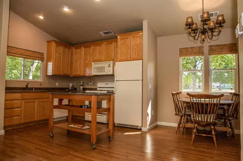 1130 Hope Ln, Redding, CA 96003 photo 58