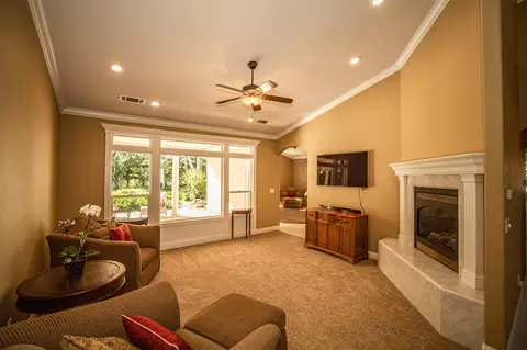1130 Hope Ln, Redding, CA 96003 photo 8