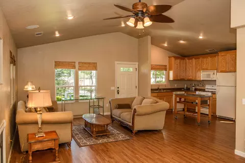 1130 Hope Ln, Redding, CA 96003 photo 55