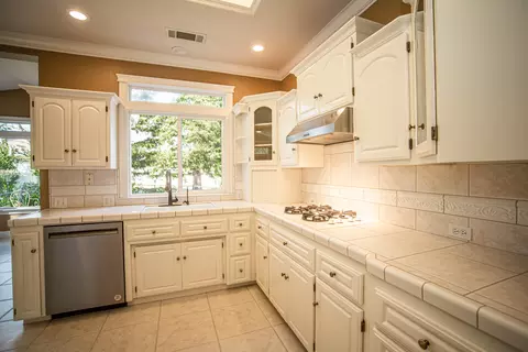 1130 Hope Ln, Redding, CA 96003 photo 16
