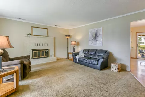 3246 Sacramento Dr, Redding, CA 96001 photo 12