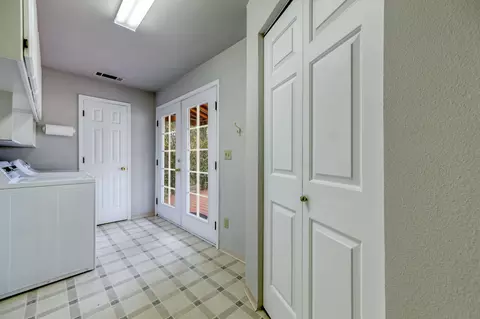 3246 Sacramento Dr, Redding, CA 96001 photo 25