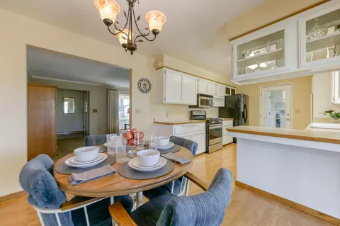 3246 Sacramento Dr, Redding, CA 96001 photo 4