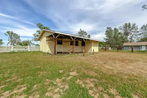 3246 Sacramento Dr, Redding, CA 96001 photo 36